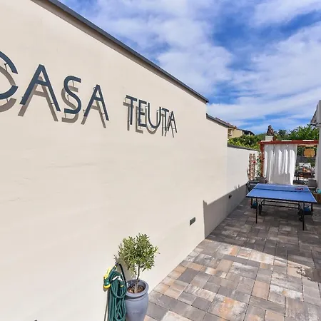 度假居 Casa Teuta With Pool, City